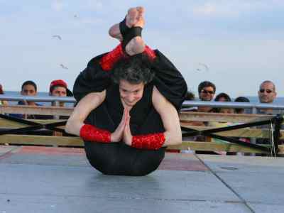 Amazing Amy: Eccentric Yoga Contortion Dance Entertainer