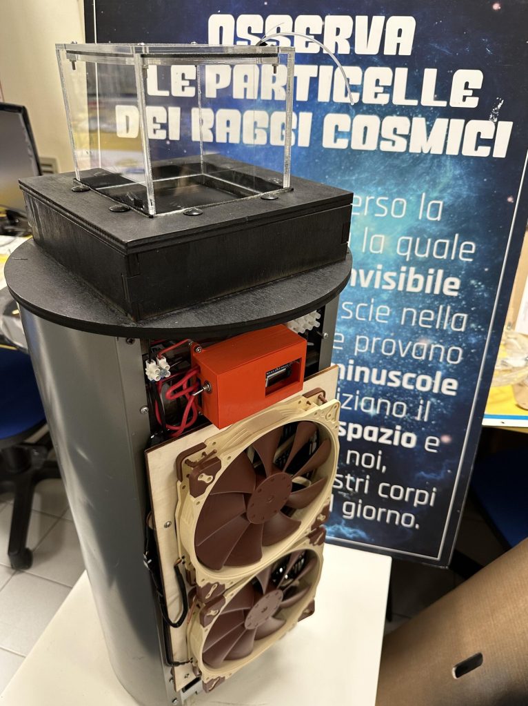 La fontanella delle particelle / Particle's fountain - Maker Faire