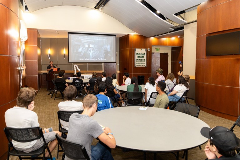 Maker Faire Miami 2024 - Maker-Faire-Miami-2024-35-Large.jpeg