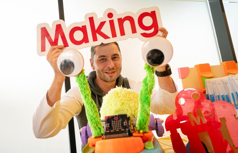 Maker Faire Salzburg 2023 - Maker Faire Yearbook Salzburg Puppet Highlight