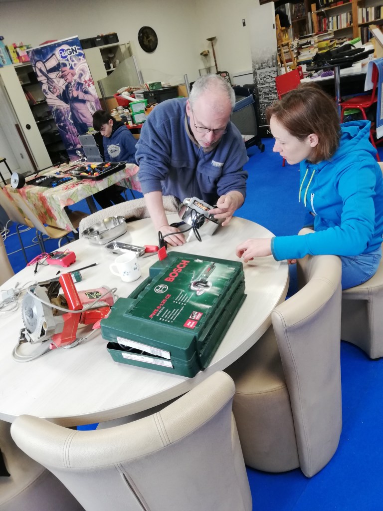 repair café - costume cosplay - borne d'arcade - Maker Faire poiters 2024