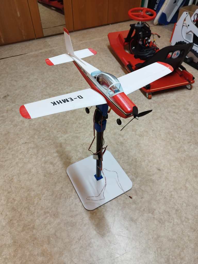 Warum fliegt ein Modellflugzeug? - Maker Faire Luxembourg 2024