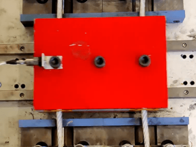 Assorbitore isteretico di vibrazioni per la protezione sismica di edifici - Maker Faire